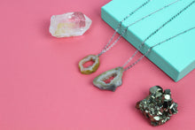 Load image into Gallery viewer, Druzy Crystal Necklace