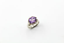 Load image into Gallery viewer, Amethyst Flower Ring