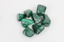 Load image into Gallery viewer, Malachite Tumbled Stone