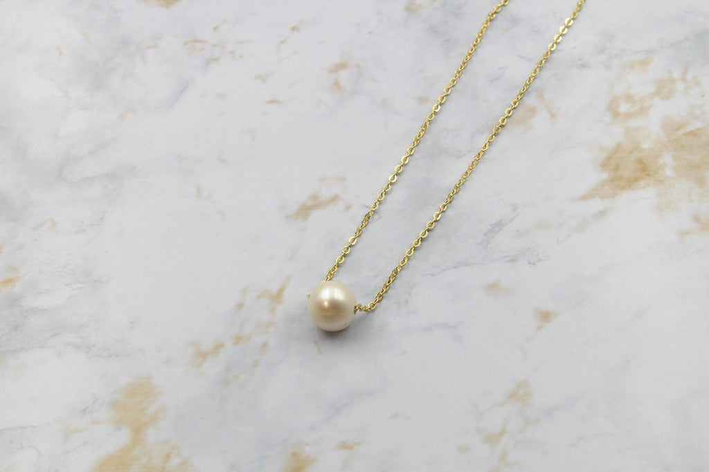 Dainty Pearl Gumdrop Pendant