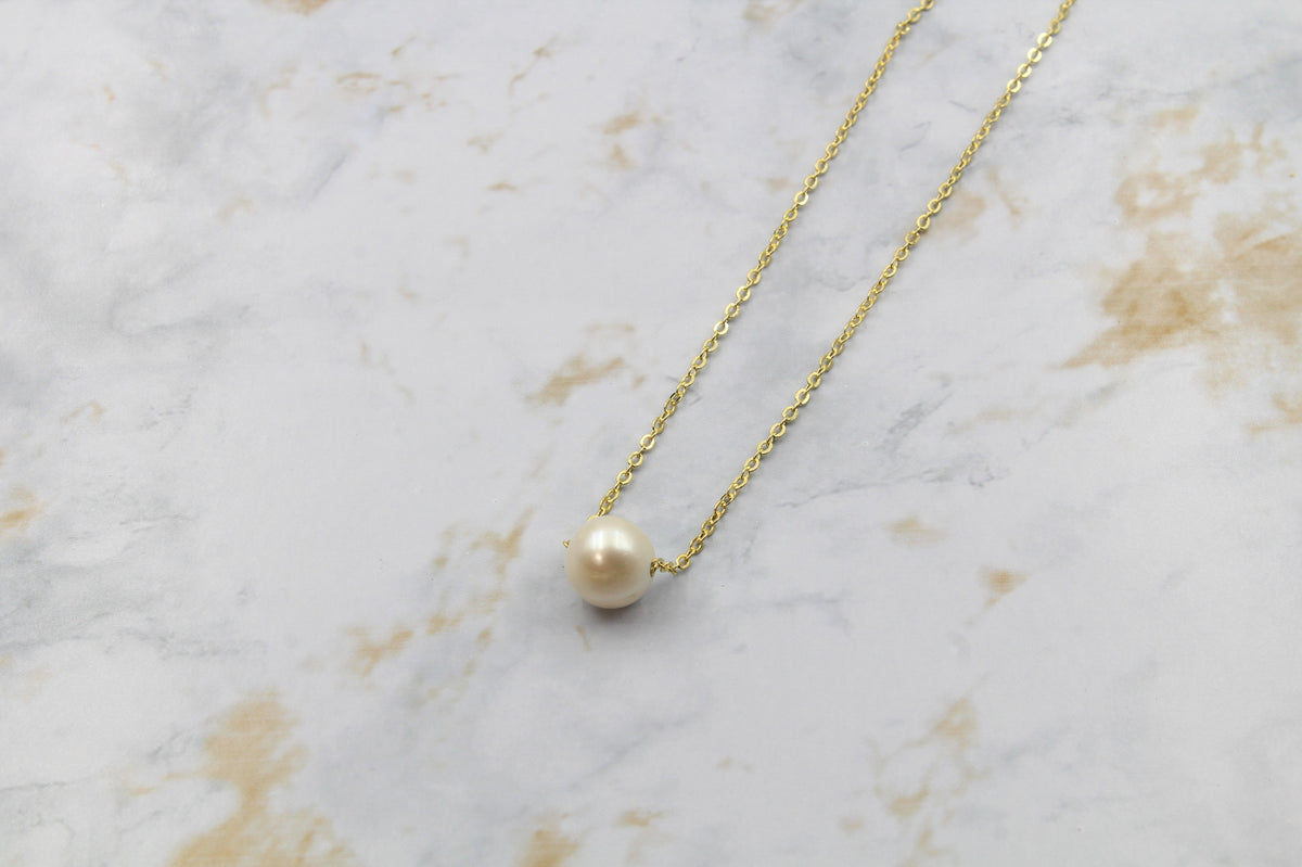 Dainty Pearl Gumdrop Pendant